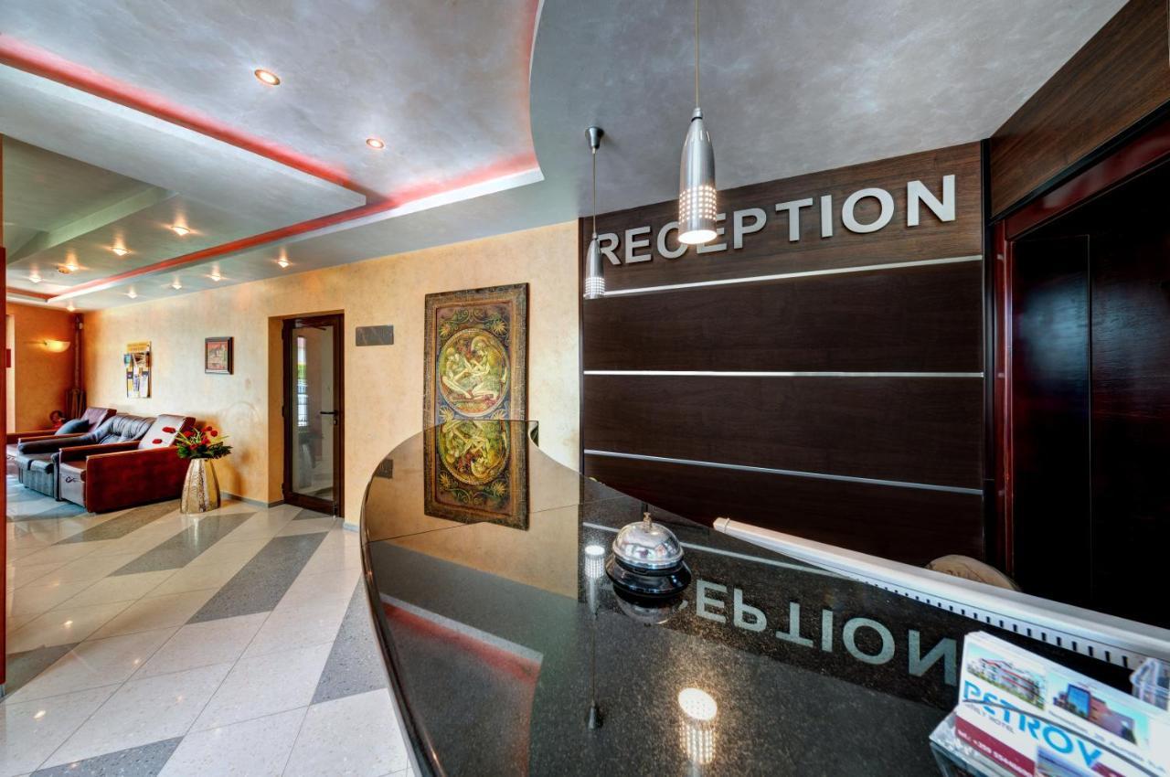 Petrov Family Hotel Nessebar Exterior foto