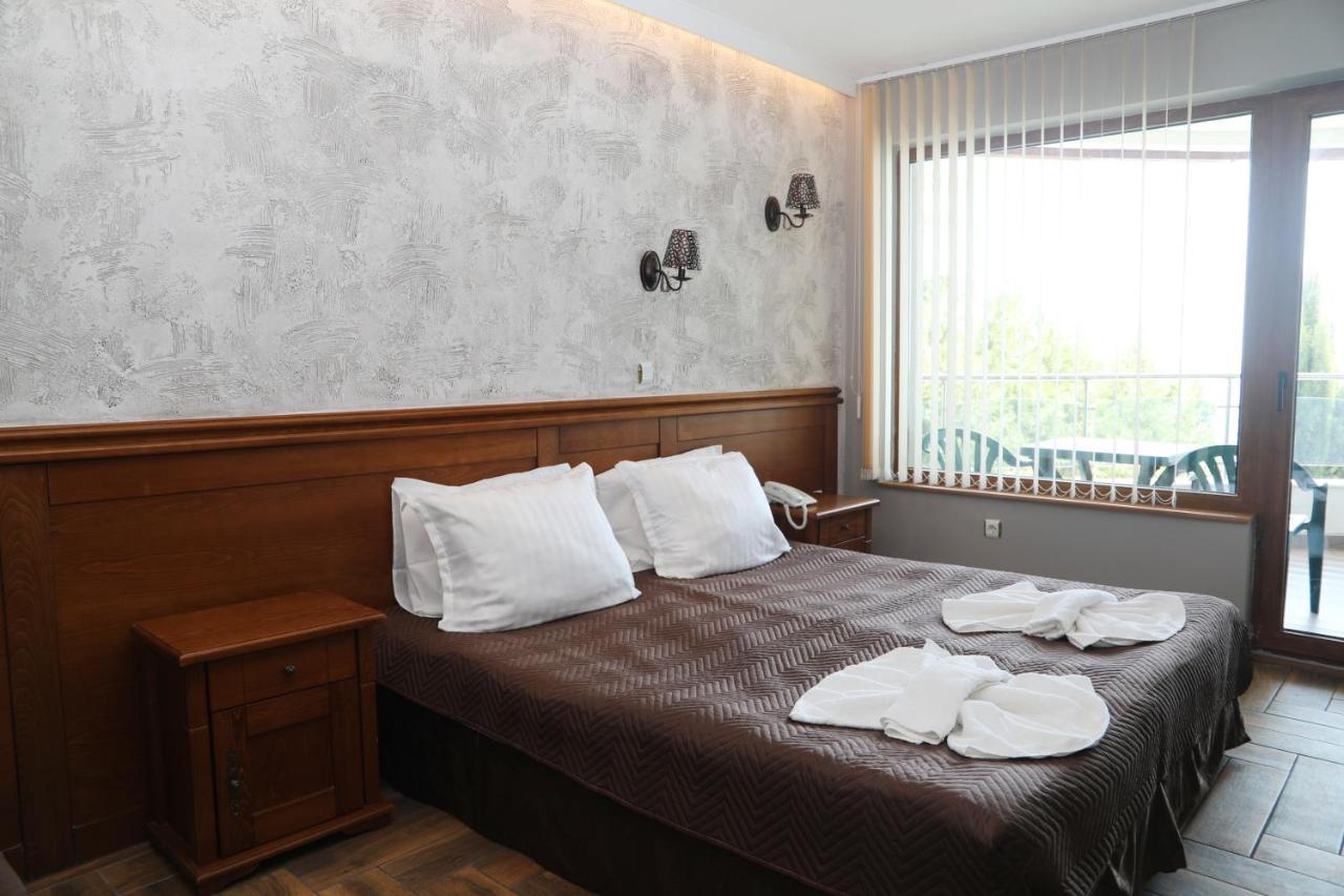 Petrov Family Hotel Nessebar Exterior foto
