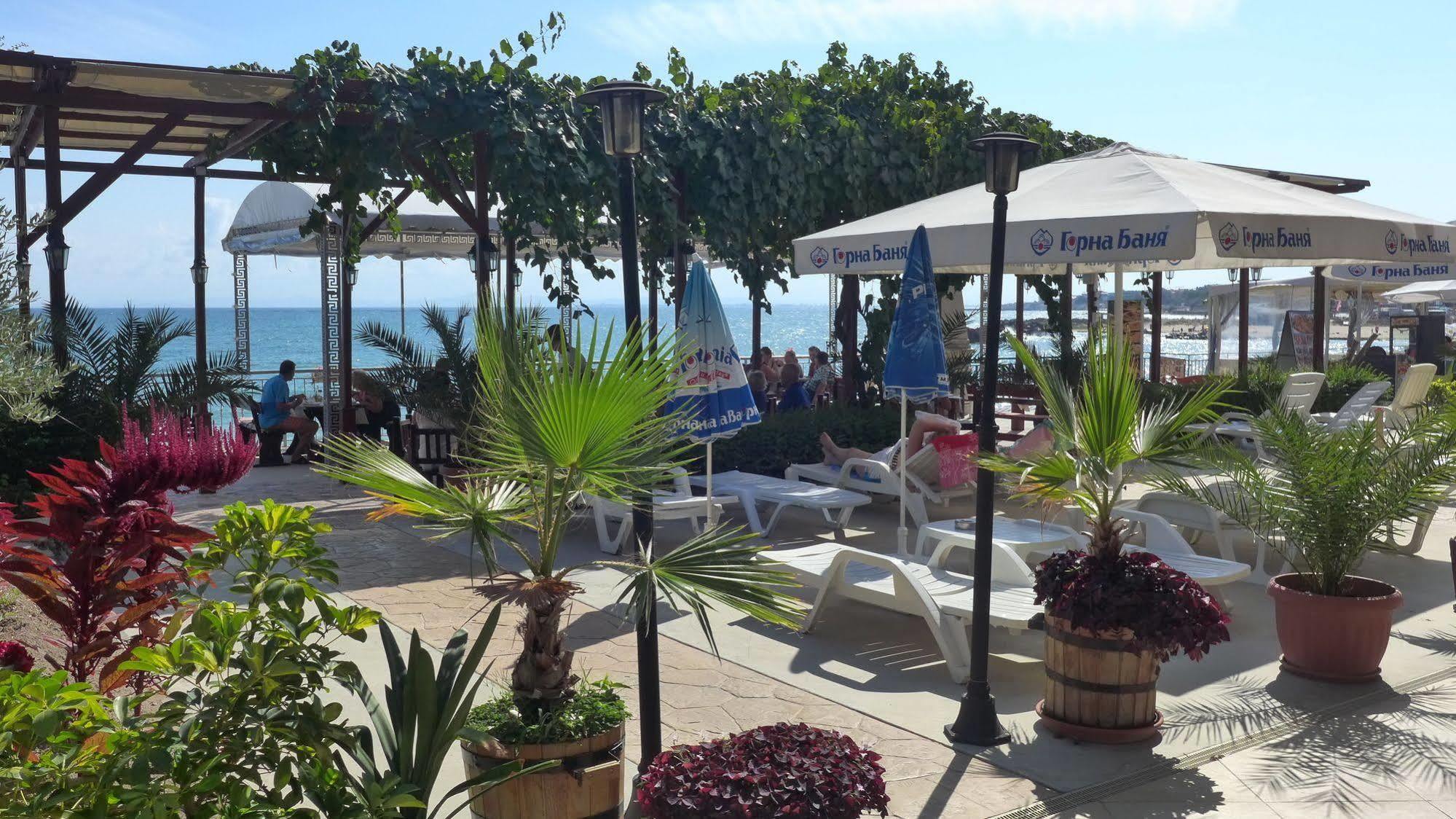 Petrov Family Hotel Nessebar Exterior foto