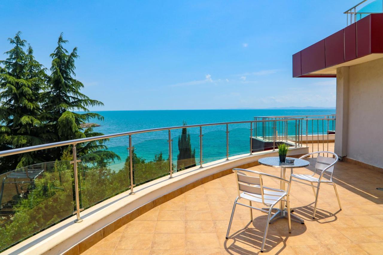 Petrov Family Hotel Nessebar Exterior foto